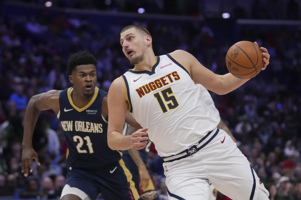 此戏剧性的 此戏剧性的