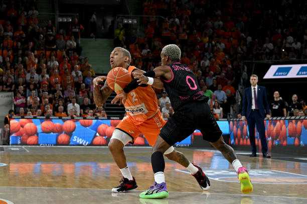 体育男篮亚 体育男篮亚