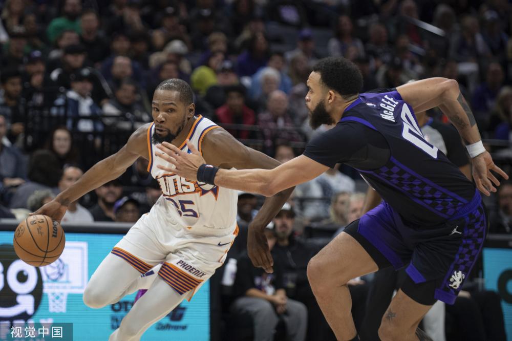 两端展现出 两端展现出